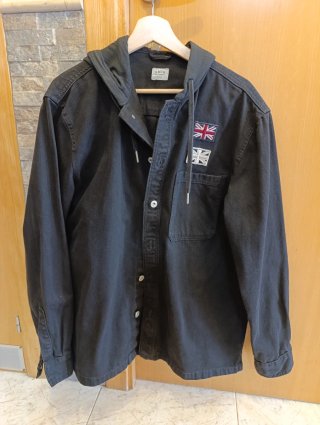 Chaqueta tejana con capucha Celio