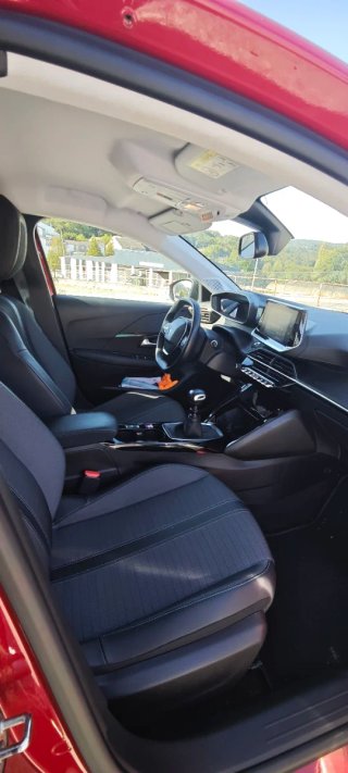 Peugeot 208 2020