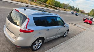 Renault Grand Scenic 2013