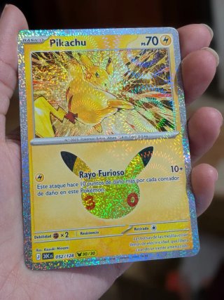 Carta Pokémon Pikachu Básico PS 70 30 ANIVERSARIO