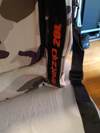 Mochila deportiva Kipsta camuflaje