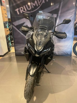 Triumph Tiger Sport 800 Negra y Amarilla