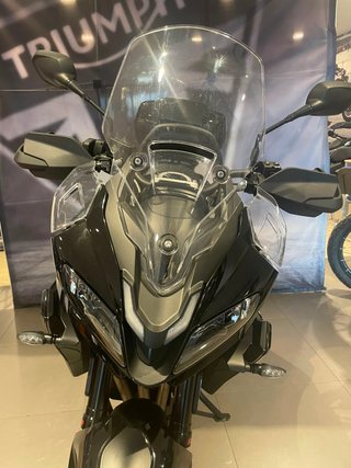 Triumph Tiger Sport 800 Negra y Amarilla