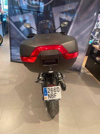 Triumph Tiger Sport 800 Negra y Amarilla