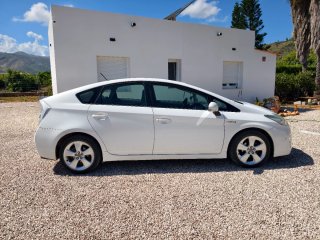 Toyota Prius 3g Advance con pack Navi pantalla gps