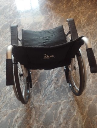 Silla de ruedas plegable