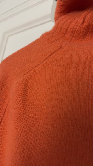 Jersey lana cuello alto naranja