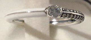 Anello Pandora ME con Pavé e Smalto Bianco - T48