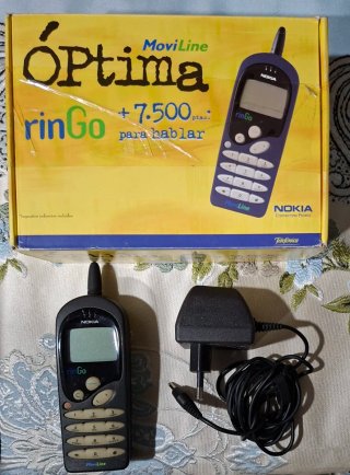 Movil Nokia rinGo años 90