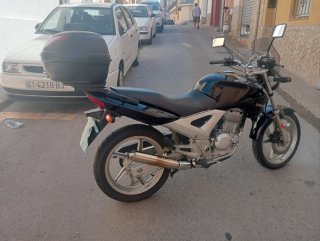 Honda CBF 250 Negra