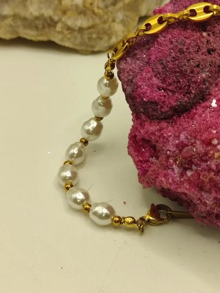 Pulsera Acero Dorado y Perlas Estilo Marinero