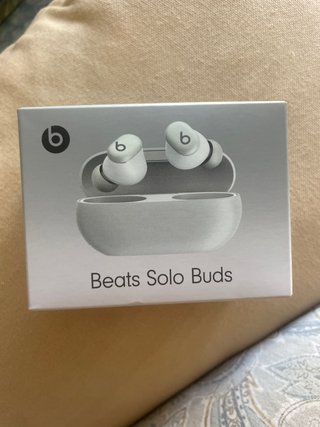 Beats Solo Buds Blancos