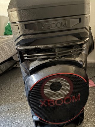 Altavoz LG XBOOM Negro/Rojo