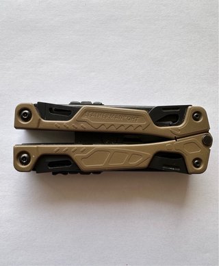 Herramienta multiusos Leatherman OHT