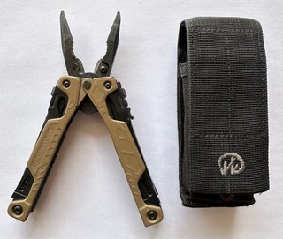 Herramienta multiusos Leatherman OHT
