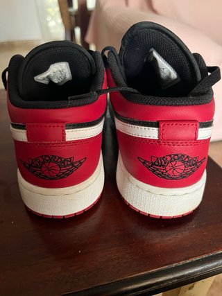 Nike Jordan Negro y Rojo originales
