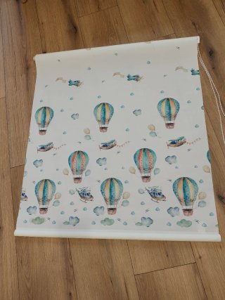 Estor infantil con globos y aviones