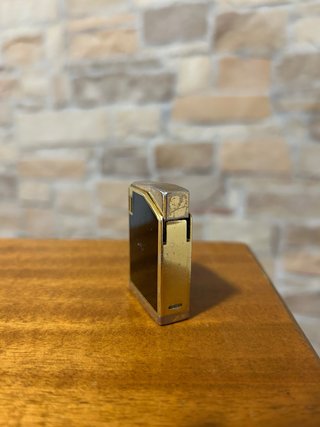 Accendino vintage oro e nero