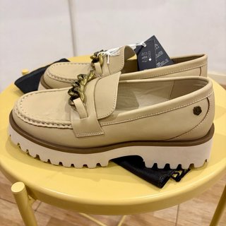 Mocasines de Piel con Plataforma Carmela Comfortfl