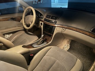 Mercedes-Benz.  E220 2013