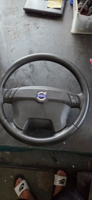 Volante Volvo XC90 MK1