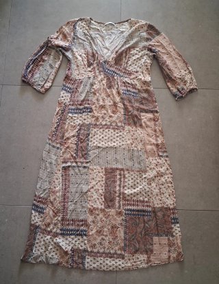 Vestido Pull&Bear estampado patchwork