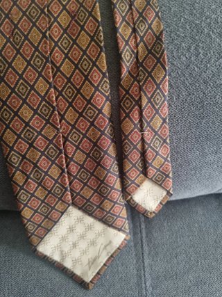 Cravatte in seta con motivo paisley