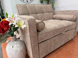 Sofá cama 2 plazas beige con cojines