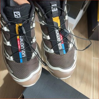 Salomon XT-6 Talla 39 Beige/Marrón