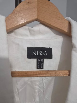 Blazer NISSA blanco corto con adornos