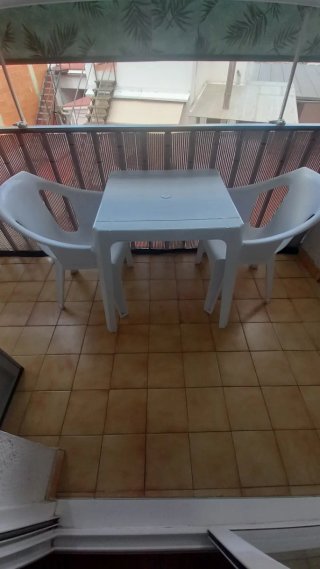 Mesa y 2 sillas terraza/jardín