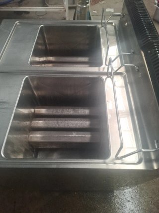 Limpieza profunda de freidoras de gas