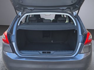 Peugeot 308 5p Allure 1.6 BlueHDi 88KW (120CV)