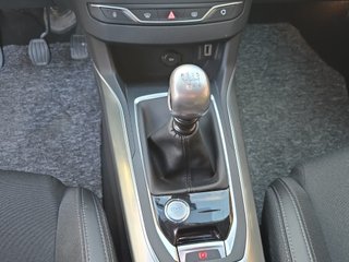 Peugeot 308 5p Allure 1.6 BlueHDi 88KW (120CV)