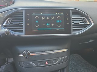 Peugeot 308 5p Allure 1.6 BlueHDi 88KW (120CV)