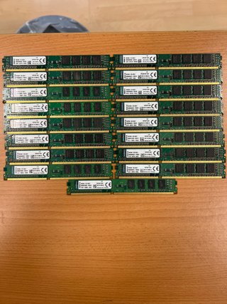 17x Kingston 4GB DDR3 1600MHz RAM