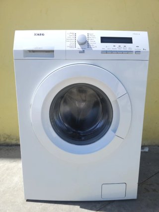 LAVADORA AEG 8 KG 1.200 RPM