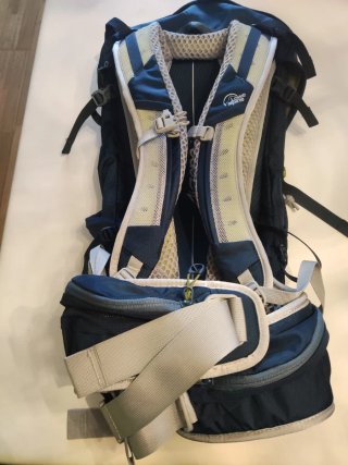 Mochila de senderismo Lowe Alpine Airzone Trail 30