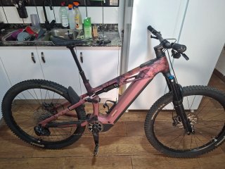 Bicicleta CUBE Stereo Hybrid ONE44 HPC