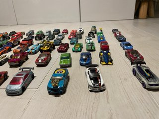 Lote de Carros Hot Wheels Variados