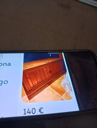 Mesa de comedor y 4 sillas de madera