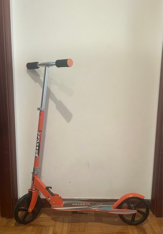 Patinete infantil naranja
