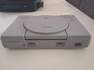 PlayStation 1 PS1 con maletín