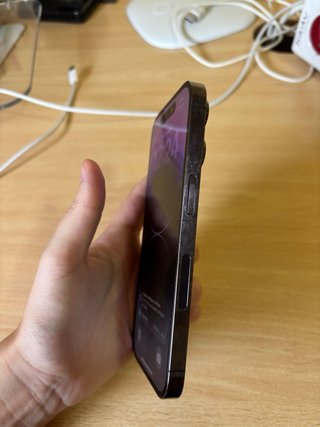 iPhone 14 Pro Morado Oscuro