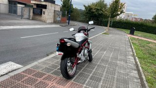 Kawasaki ER-6n Naked Plata y Rojo