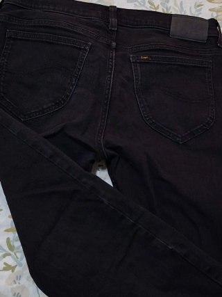 Pantalón vaquero Lee Rider negro T.32
