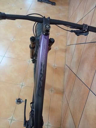 Bicicleta Montaña Carbono Doble Suspensión