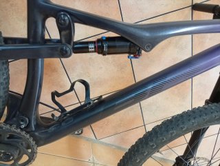 Bicicleta Montaña Carbono Doble Suspensión