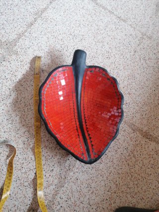 Svuotatasche in pietra rosso e nero