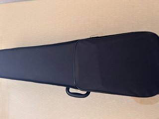 Violín Advance 3/4 con funda, arco y mentonera.